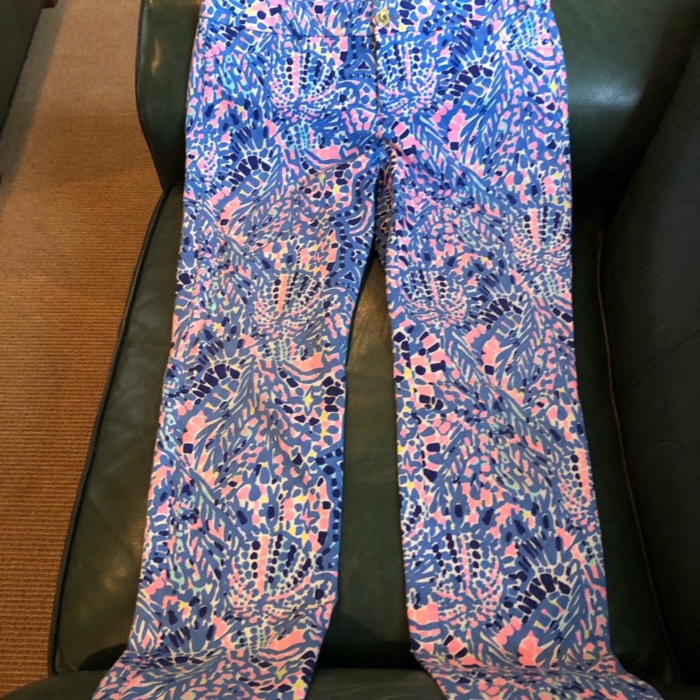 Lilly Pulitzer pants with a beautiful textured print